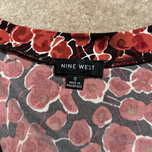 Nine West small women’s shirt - Picture 2 of 2